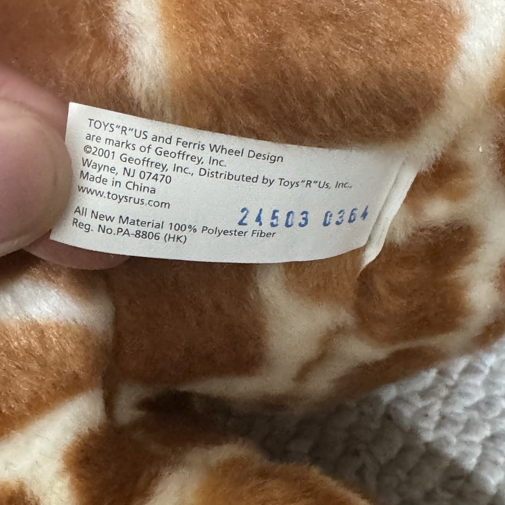 Toys R Us New York Times Square Geoffrey Giraffe 30" Plush NYC Stuffed Animal - Picture 7 of 8